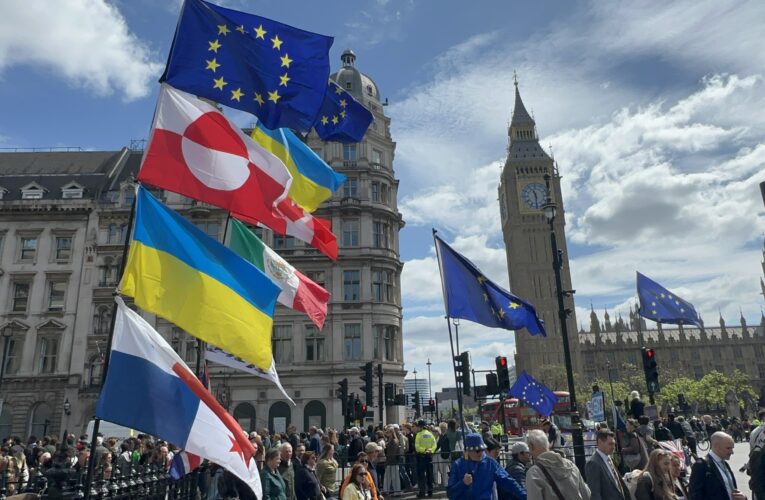 Starmer: “ Migrants have to be fluent in English to be able to work and stay in UK”