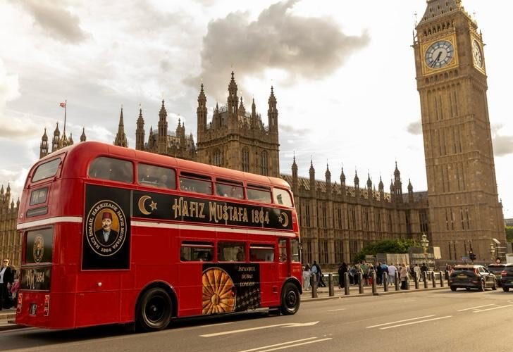 Sweet Heritage on Wheels:Hafız Mustafa Brings a Taste of Istanbul to London