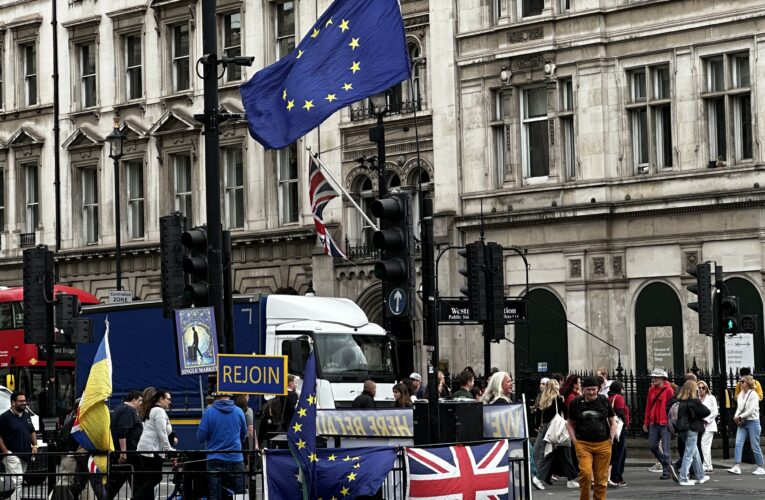 UK: 30 Labour MPs vote for talks on joining EU customs union