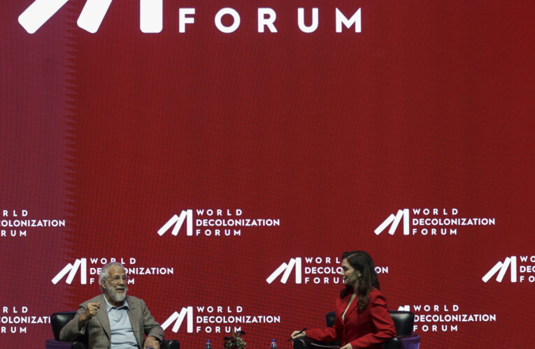 The First Day of the World Decolonization Forum Concludes